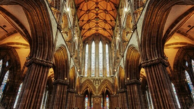 Photo of the interior of Glasgow Cathedral.